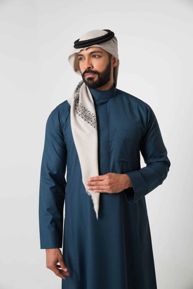 ⁦شماغ كشميري، رمادي مع أزرق⁩ - الصورة ⁦3⁩