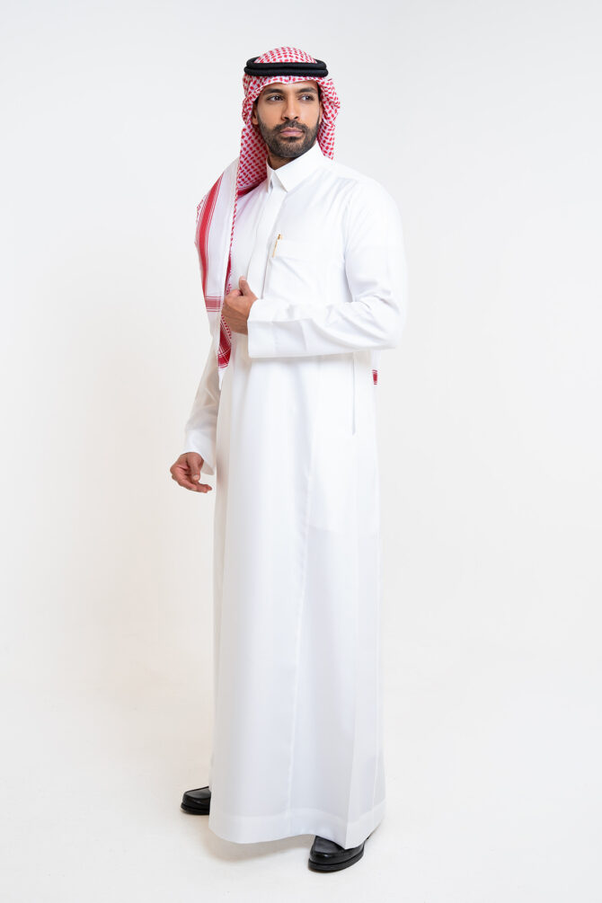 ⁦ثوب فاخر سميراميس كريمي, ياقة قلاب⁩ - الصورة ⁦2⁩