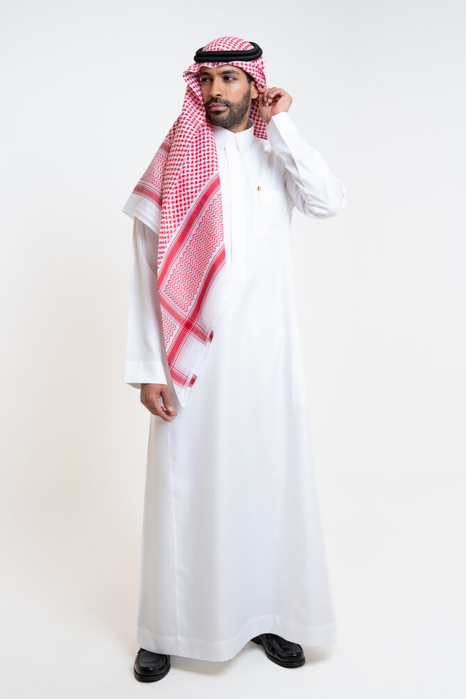 ⁦ثوب فاخر سميراميس كريمي, ياقة قلاب⁩ - الصورة ⁦5⁩