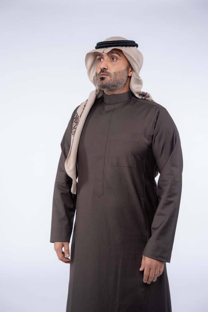 Thobe-Alshiaka-Classic-Winter-Brown-Color-Men-Alshiaka-1