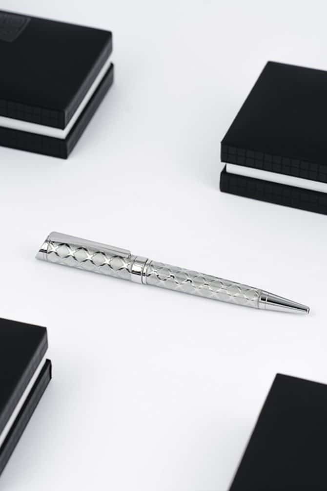 Versace-Engraved-Silver-Pen-byAlshiaka-3
