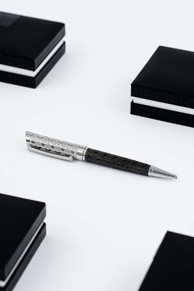 Versace-Silver-&-Black-Engraved-Pen-Alshiaka-3
