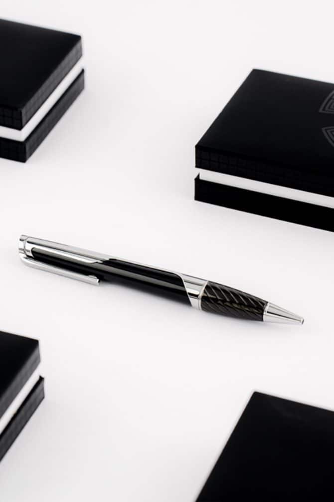 Versace-Silver-&-Black-Pen-AlShiaka-3