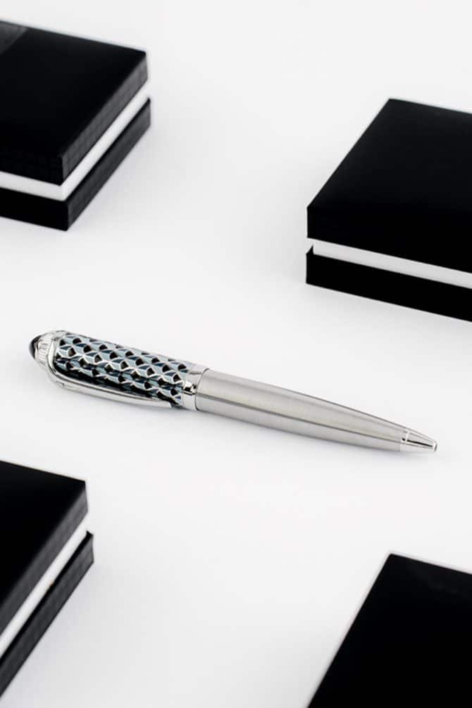 Versace-Silver-Engraved-Pen-Alshiaka-3