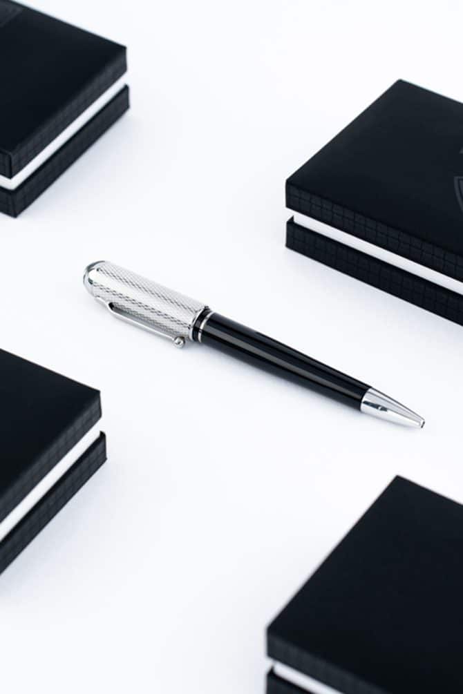 Versace-Silver-and-Black-Pen-Al-Shiaka-3