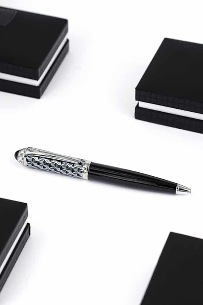 Versace-Silver&Black-Engraved Pen-Alshiaka-3