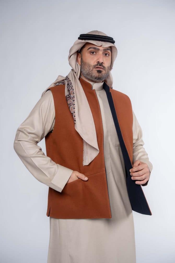 men-winter-premium-wool-vest-navy & brown 2