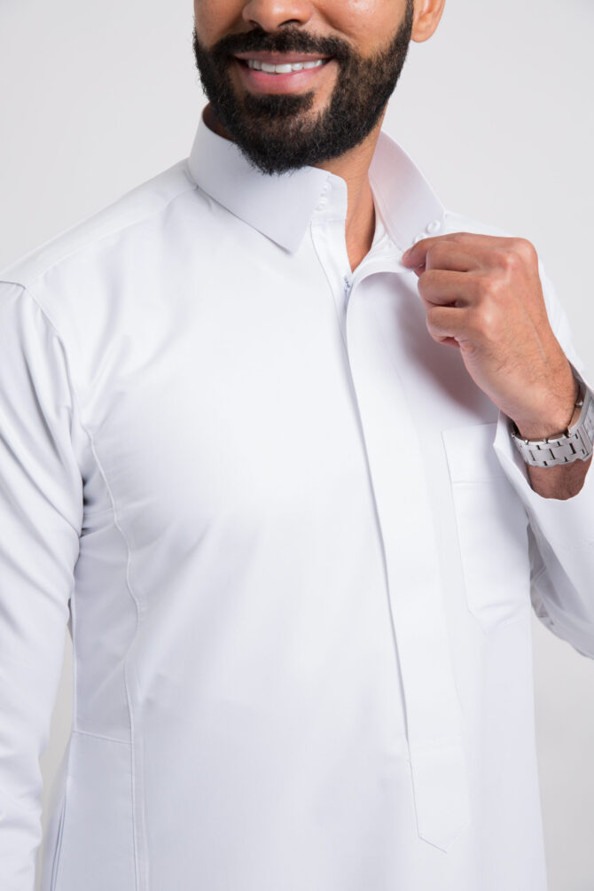 ⁦ثوب كلاسيك قلاب, سحاب مخفي, رجالي, لون أبيض⁩ - الصورة ⁦4⁩