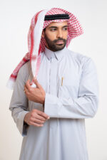 ⁦ثوب الشياكة الرجالي نص وقفة, ياقة قلاب, ثوب أعمال رمادي⁩ - الصورة ⁦4⁩