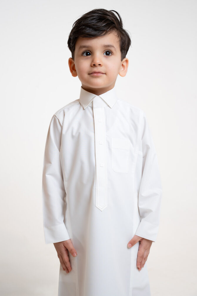 Al Shiaka Embroidered Thobe – Creamy for kids - Image 2