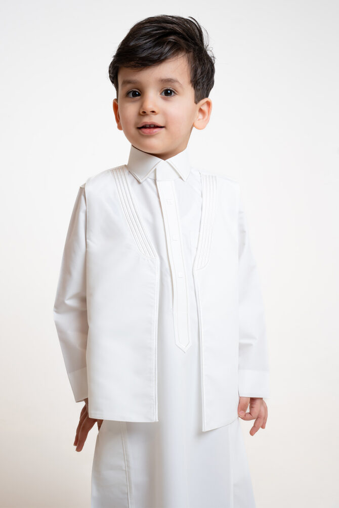 Al Shiaka Embroidered Thobe – Creamy for kids - Image 7