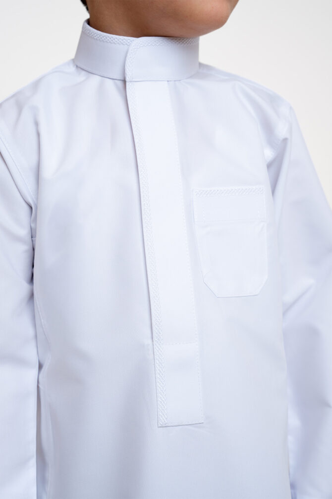 Al Shiaka Embroidered Thobe – White for kids - Image 5