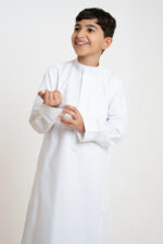 Al Shiaka Embroidered youth thobe – White - Image 5