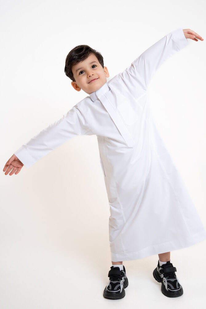 Al Shiaka Embroidered Kids thobe – White - Image 3