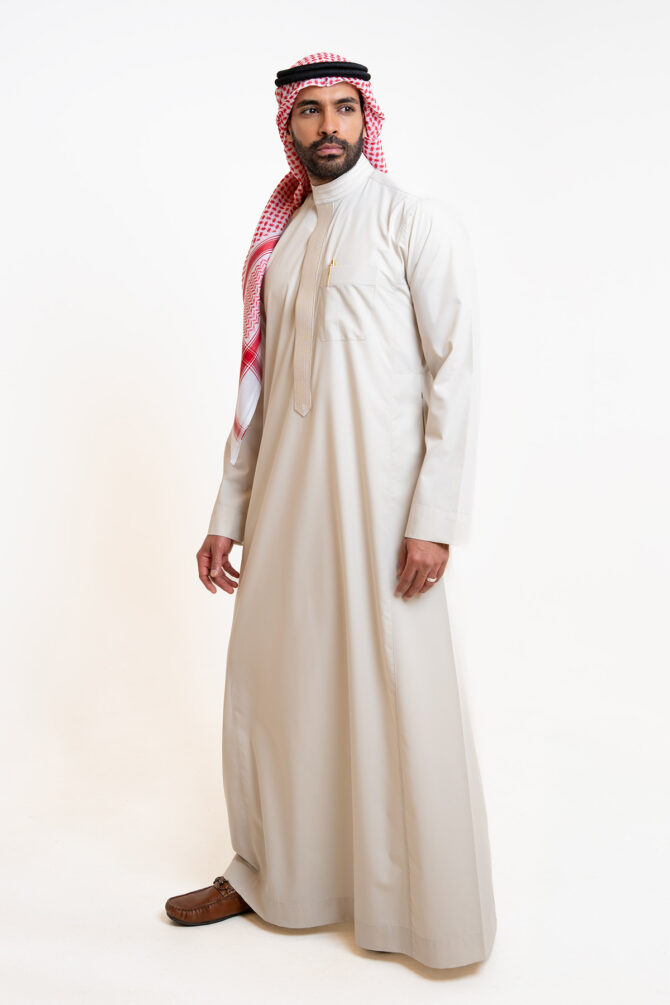 ⁦ثوب زخرفات رجالي كريمي⁩ - الصورة ⁦2⁩