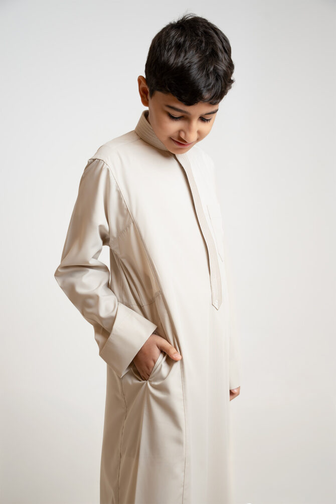 Al Shiaka Light beige embroidered youth thobe - Image 3