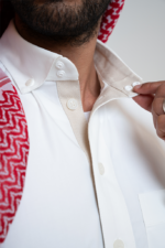 ⁦ثوب الشياكة ري ثوب رجالي, كريمي, أكمام كبك, قلاب⁩ - الصورة ⁦5⁩