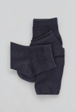 3 Pair Pack Boys Signature Ankle Socks – Black - Image 2