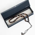 مسبحة الشياكة العقيق البني الداكن