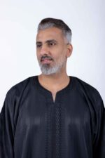 Elegant Black Men's Jalabiya with Embroidered Detail - Image 3